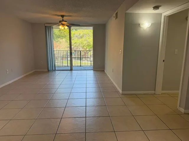 $1,850 | 4808 North State Road 7, Unit 204, Pompano Beach, FL 33073