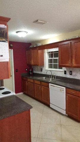 8861 Sherman Road Foley, AL 36535 - Photo 5 of 14 Kitchen