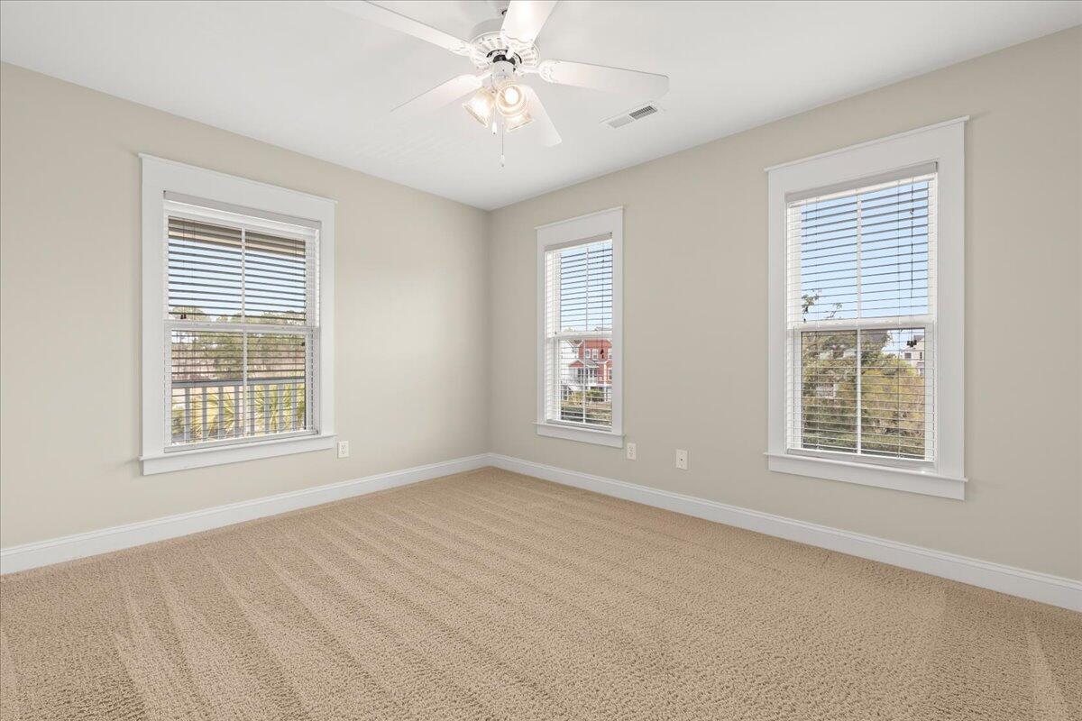 1053 Victoria Road Charleston, SC 29492 - Photo 19 of 34 23-Interior-17