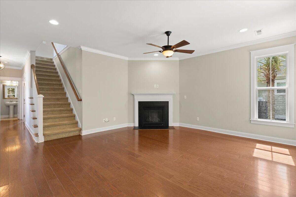 1053 Victoria Road Charleston, SC 29492 - Photo 4 of 34 07-Interior-1