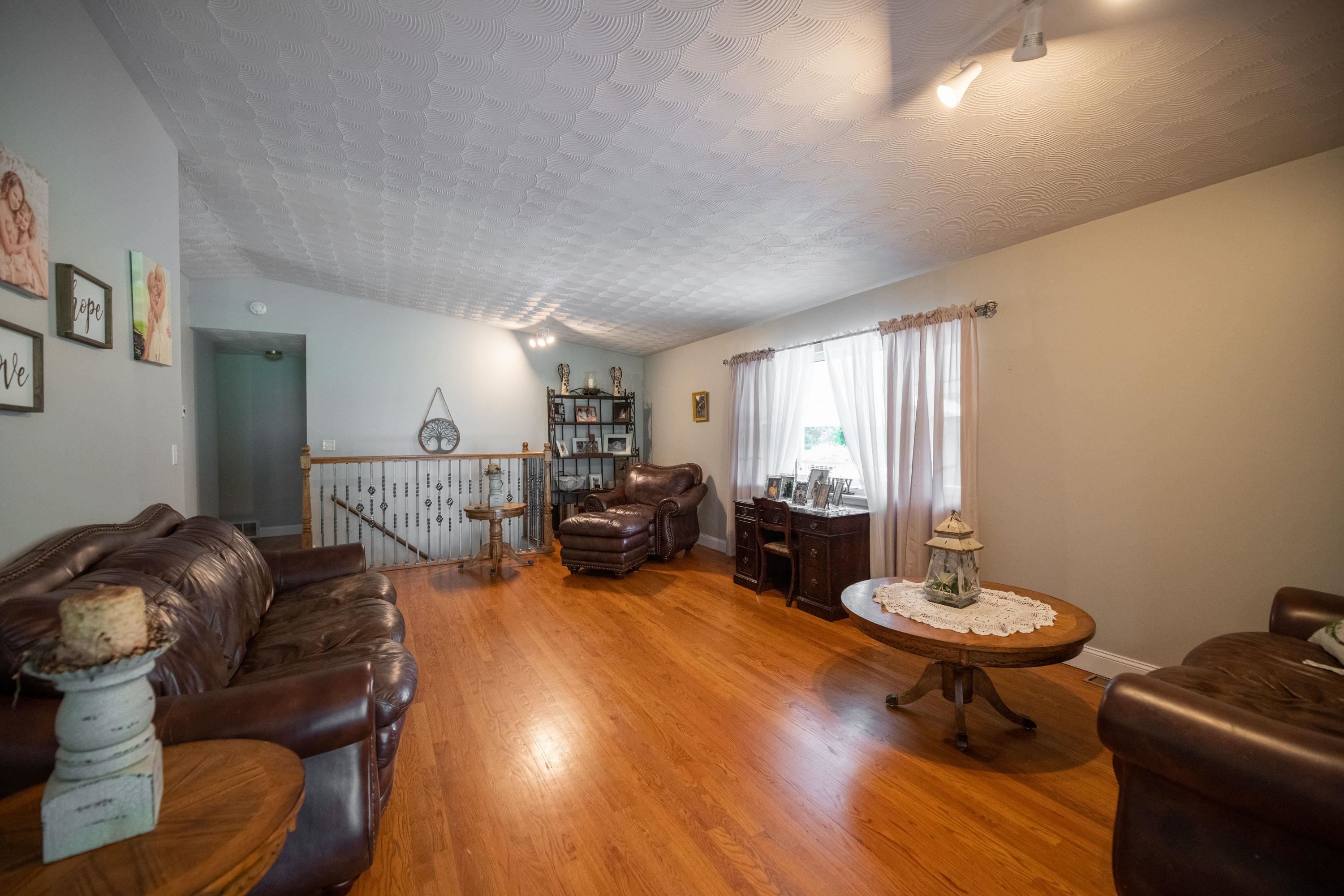 3416 Hinchman Bend Road Salt Rock, WV 25559 - Photo 5 of 22 Gallery Image 5