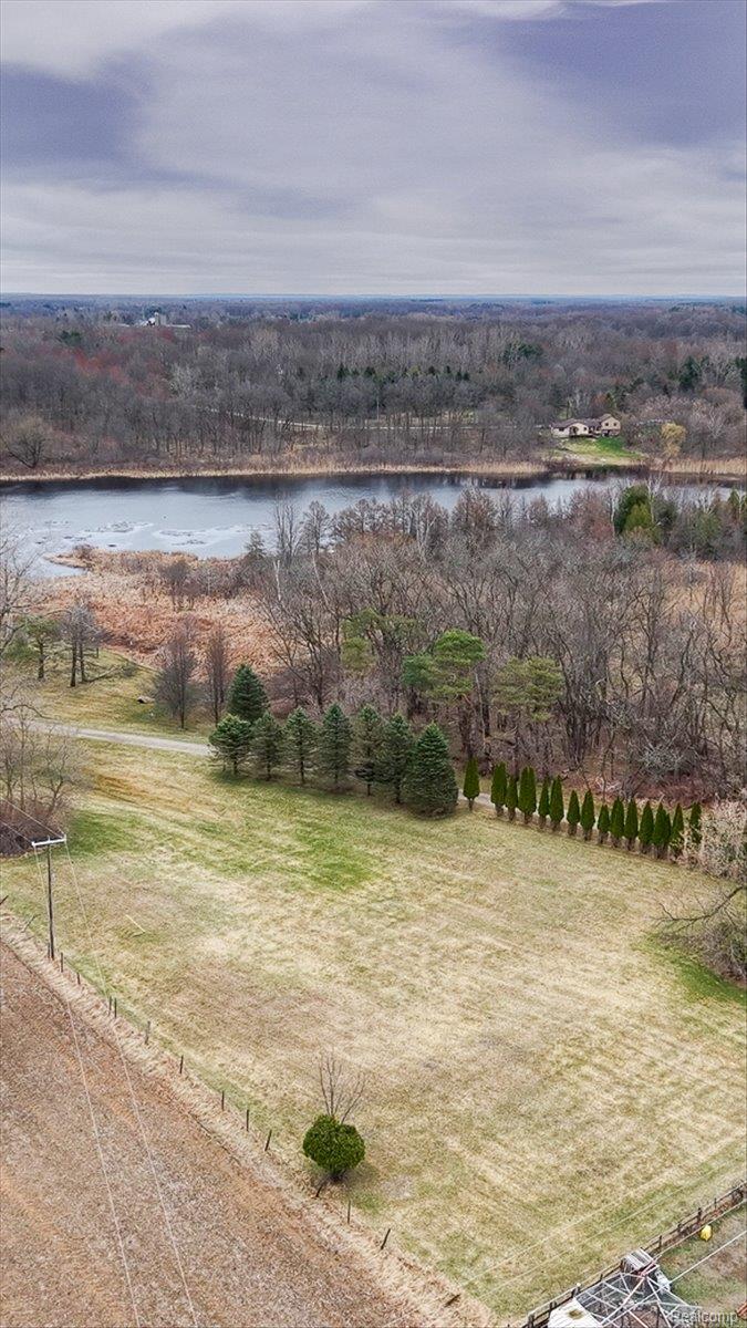 5060 Pratt Road Lapeer, MI 48446 - Photo 35 of 38 29.jpg
