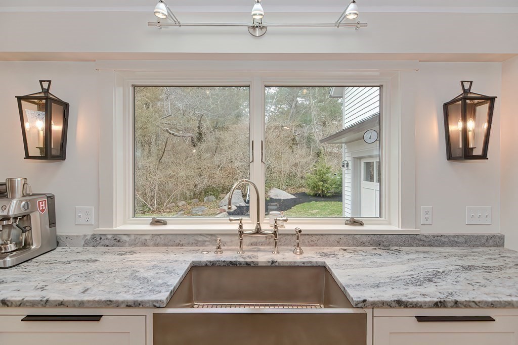 15 Norrock Road Gloucester, MA 01930 - Photo 21 of 35 Gallery Image 21