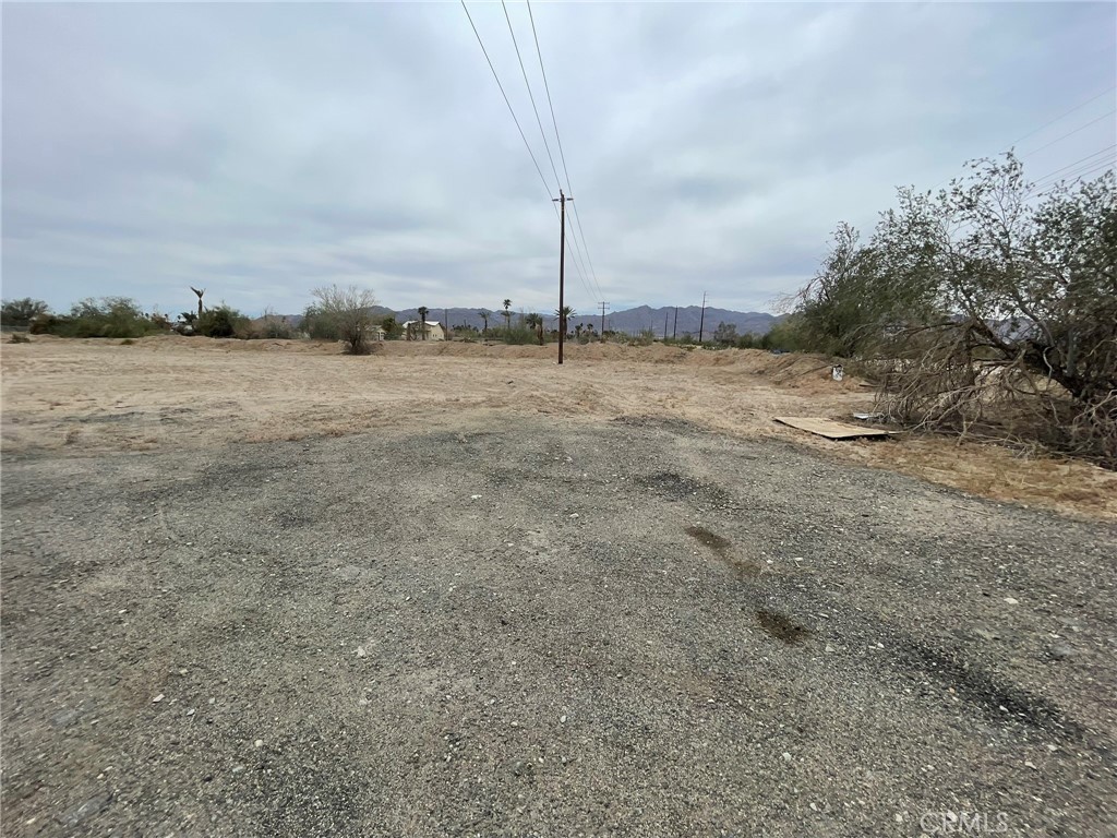 25550 Kaiser Road Desert Center, CA 92239 - Photo 2 of 13 a view of a field