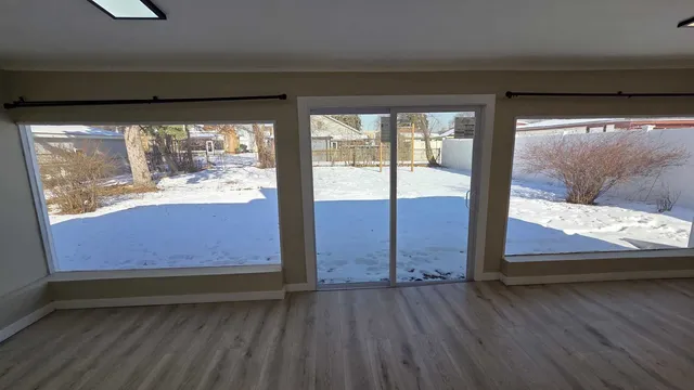 $373,000 | 2608 West 97th Street, Evergreen Park, IL 60805