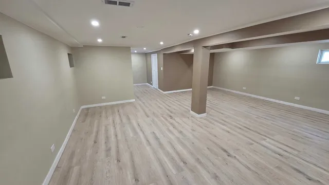 $373,000 | 2608 West 97th Street, Evergreen Park, IL 60805