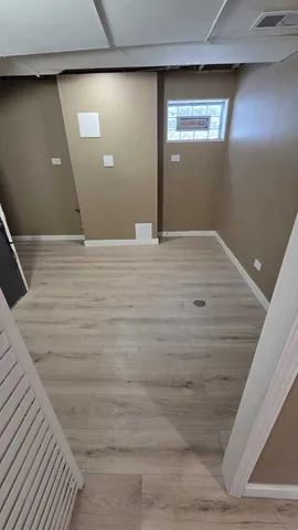 $373,000 | 2608 West 97th Street, Evergreen Park, IL 60805