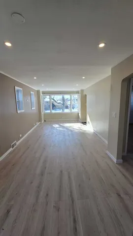 $373,000 | 2608 West 97th Street, Evergreen Park, IL 60805