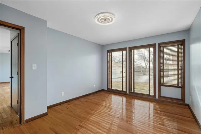 $425,000 | 8215 Schell Road, Pleasant Valley, MO 64068