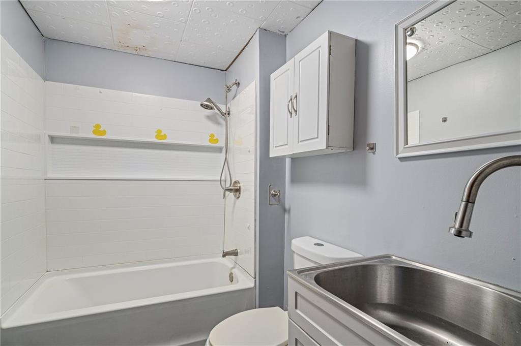 8215 Schell Road Pleasant Valley, MO 64068 - Photo 34 of 69