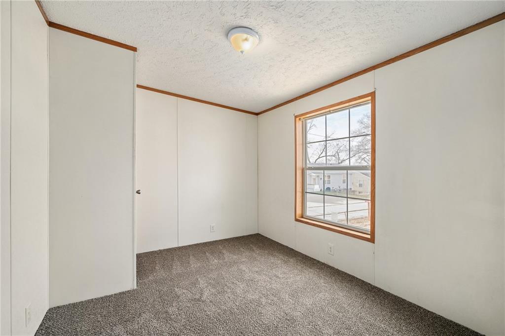 8215 Schell Road Pleasant Valley, MO 64068 - Photo 58 of 69