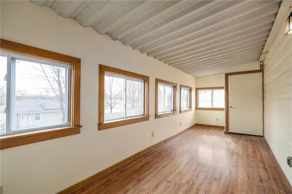 $425,000 | 8215 Schell Road, Pleasant Valley, MO 64068