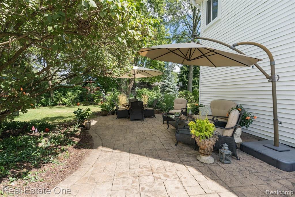2686 Gerald Avenue Rochester Hills, MI 48307 - Photo 34 of 44