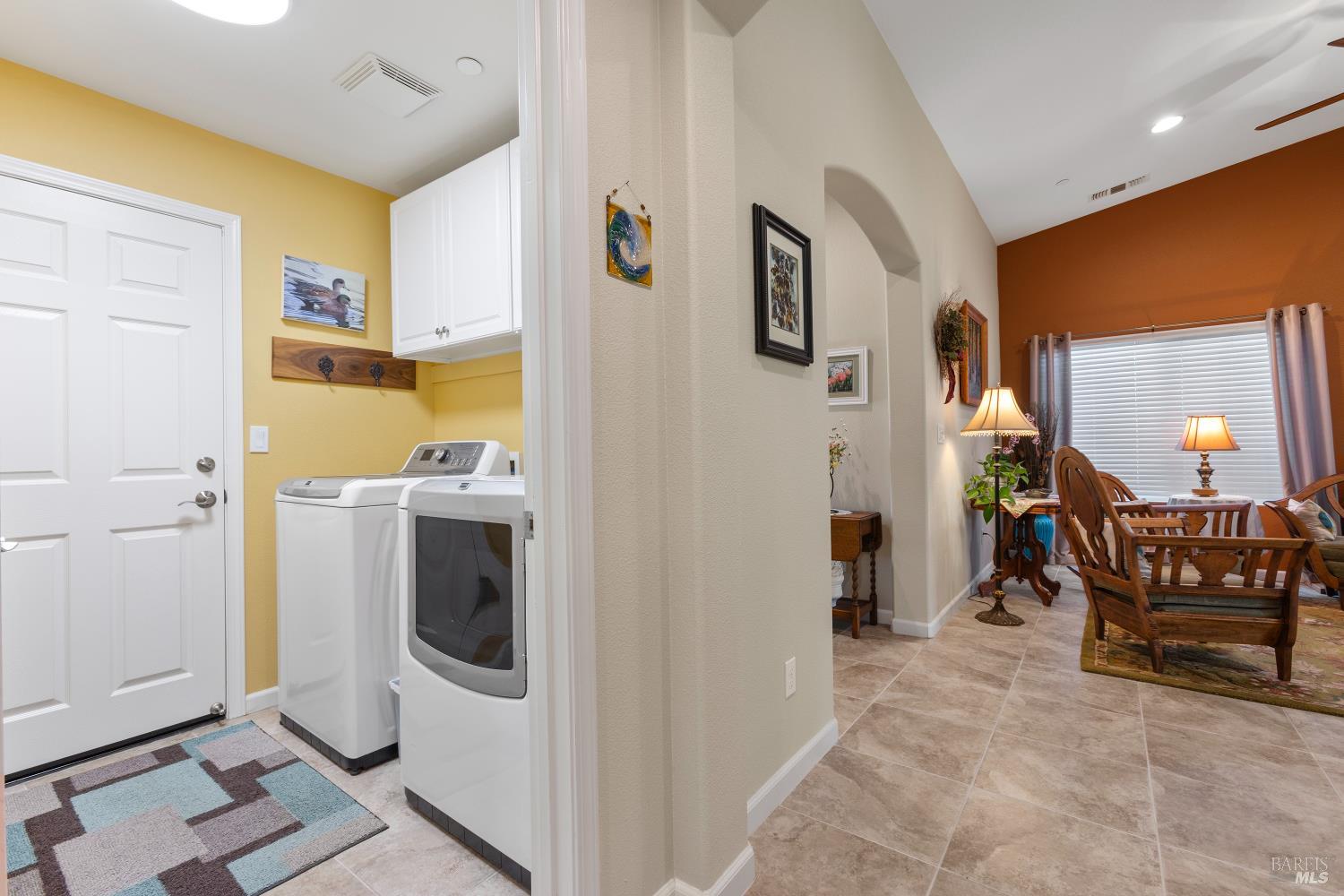 412 Spring Creek Drive Rio Vista, CA 94571 - Photo 28 of 42 a view of living room washer and dryer
