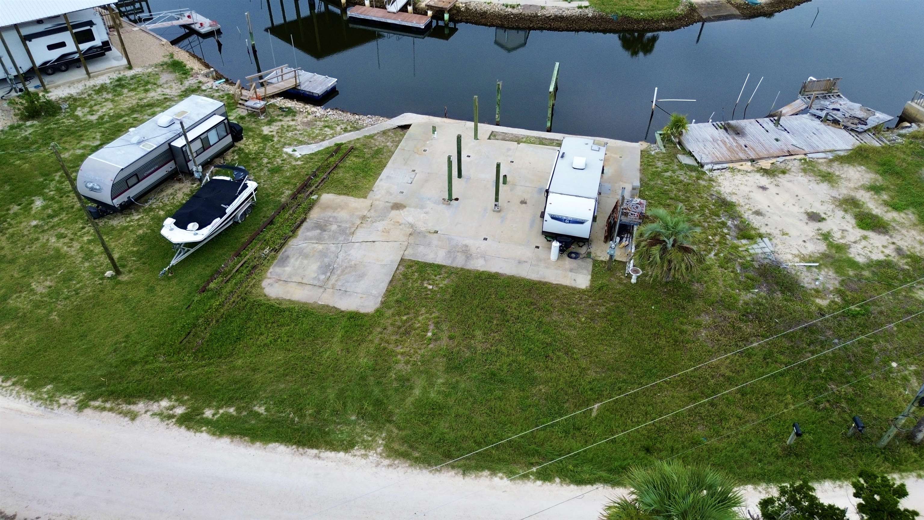141 King Fisher Road Perry, FL 32348 - Photo 2 of 18
