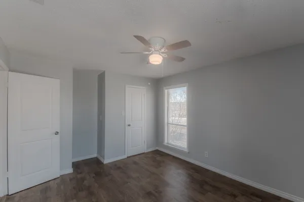 $950 | 100 Uhland Road, Unit 1, San Marcos, TX 78666