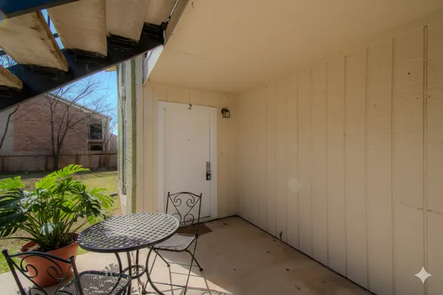 $950 | 100 Uhland Road, Unit 1, San Marcos, TX 78666