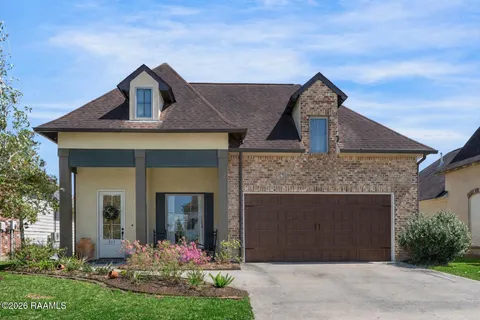 $416,000 | 213 Golden Cypress Drive, Youngsville, LA 70592