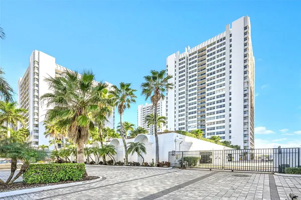 $5,500 | 1880 South Ocean Drive, Unit TS601, Hallandale Beach, FL 33009