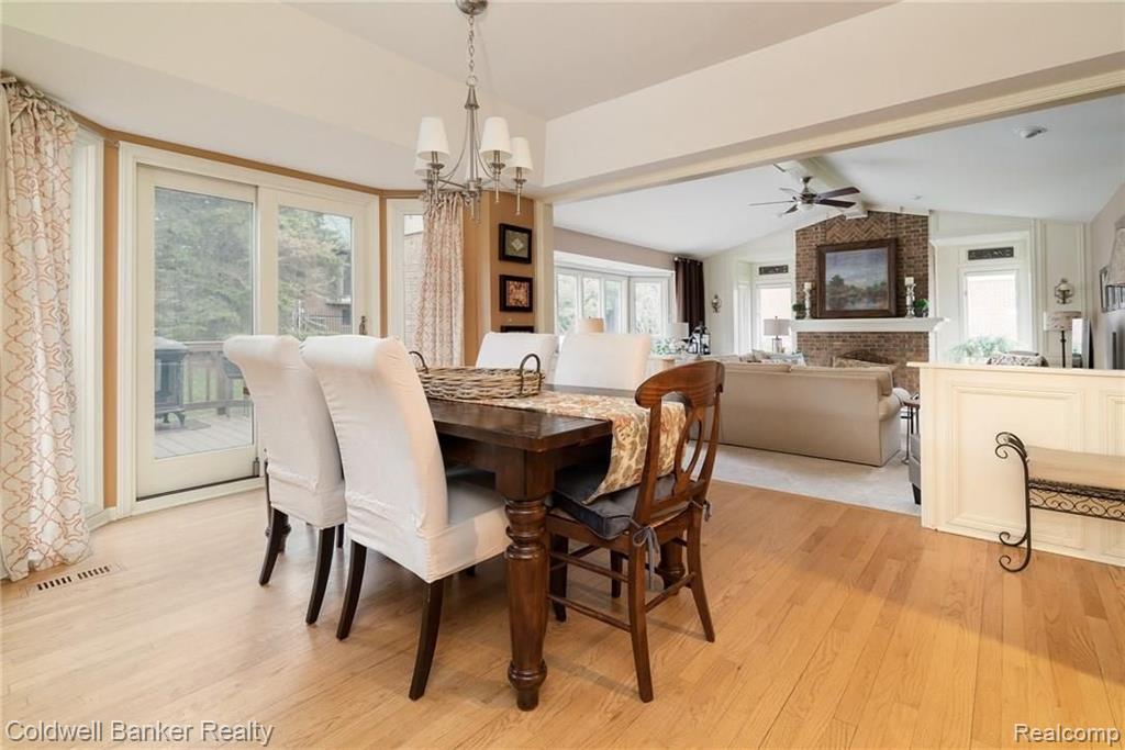 3724 Newcastle Drive Rochester Hills, MI 48306 - Photo 11 of 39