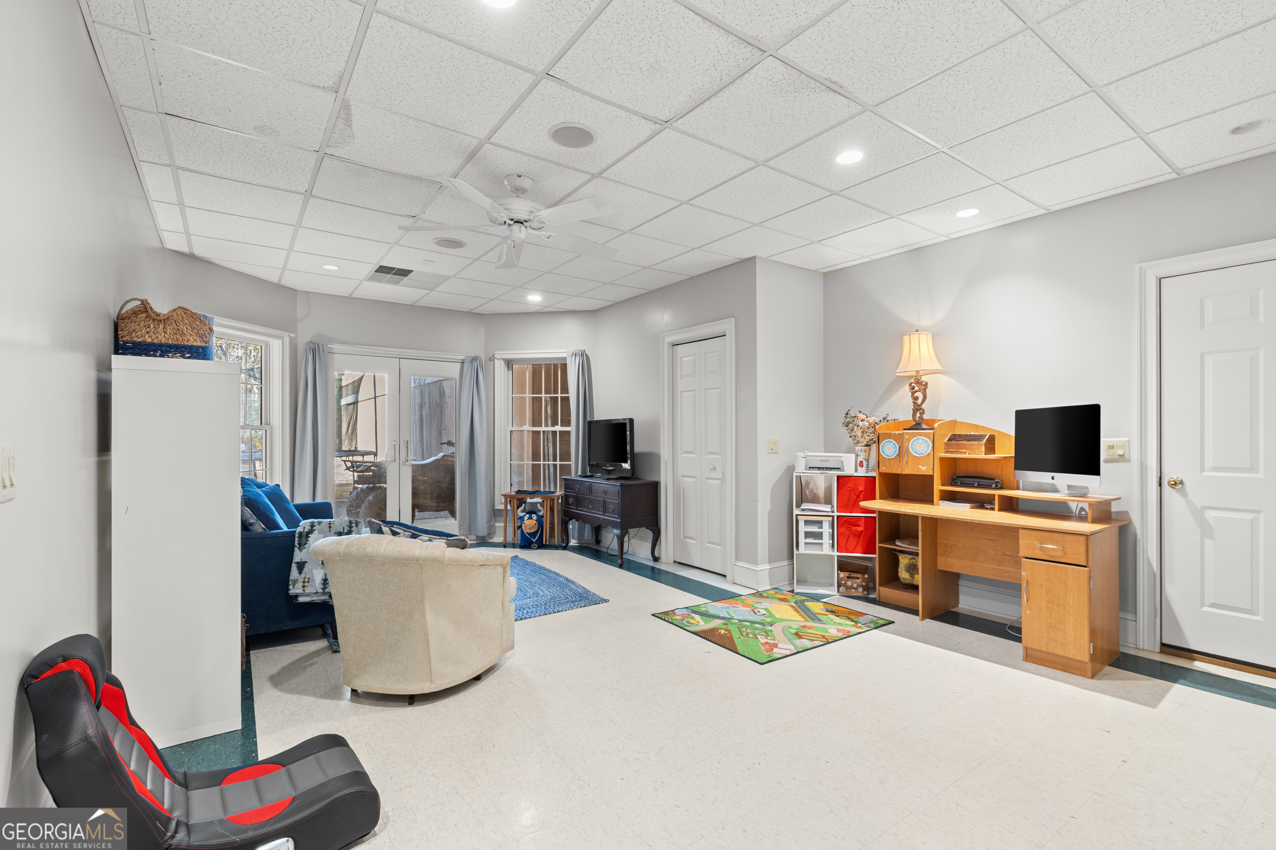 593 Cross Creek Drive Toccoa, GA 30577 - Photo 41 of 55 a living room with furniture and a flat screen tv