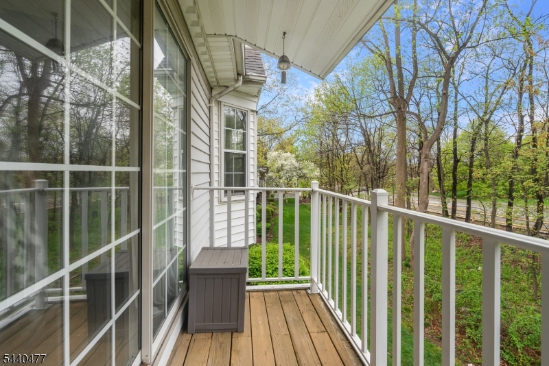 972 Juniper Way Mahwah, NJ 07430 - Photo 21 of 24
