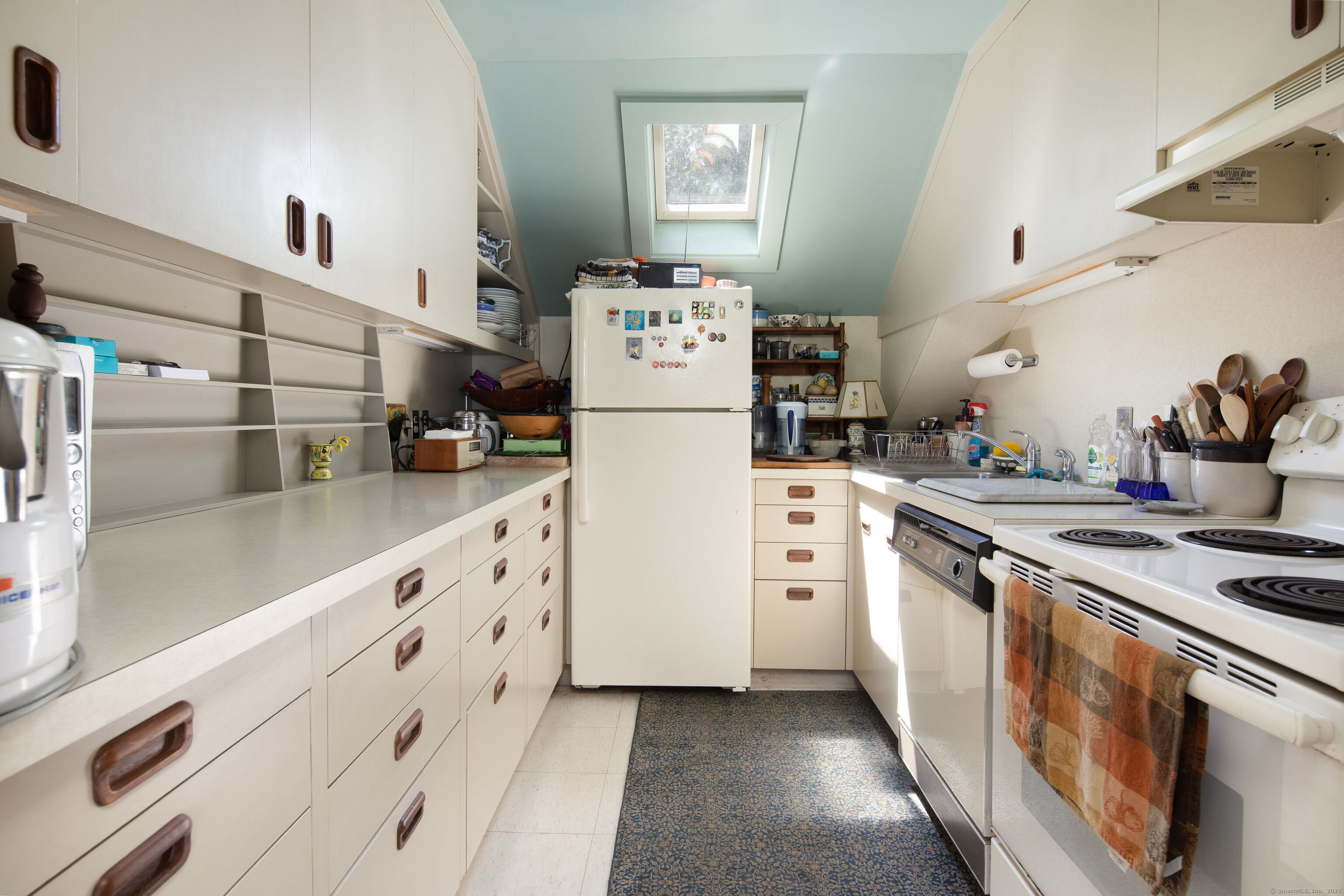 308 Main Street Salisbury, CT 06039 - Photo 26 of 35