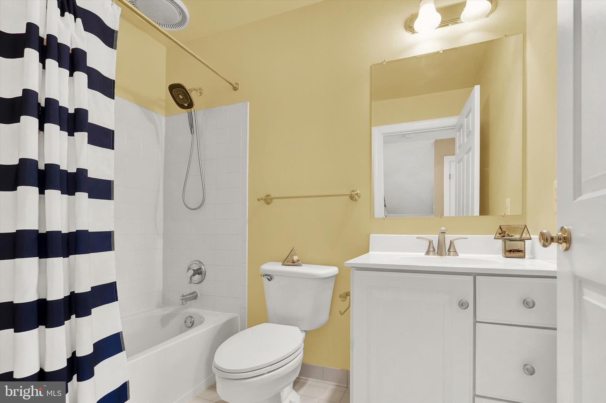 10427 Overgate Place Potomac, MD 20854 - Photo 15 of 26 2nd Full Bath