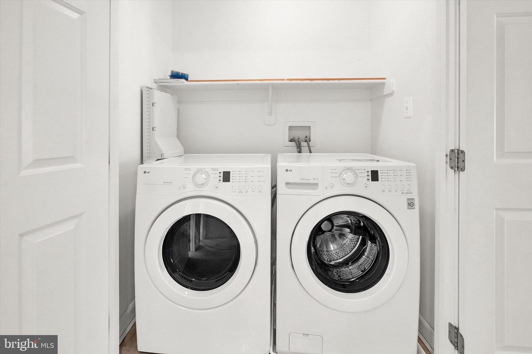 10427 Overgate Place Potomac, MD 20854 - Photo 16 of 26 Washer/Dryer