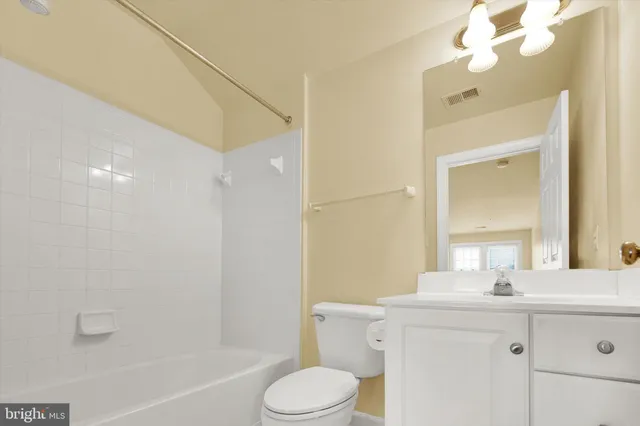 $4,200 | 10427 Overgate Place, Potomac, MD 20854