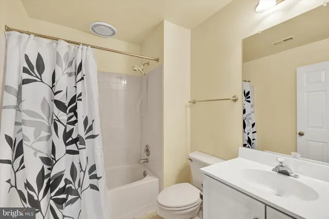 $4,200 | 10427 Overgate Place, Potomac, MD 20854