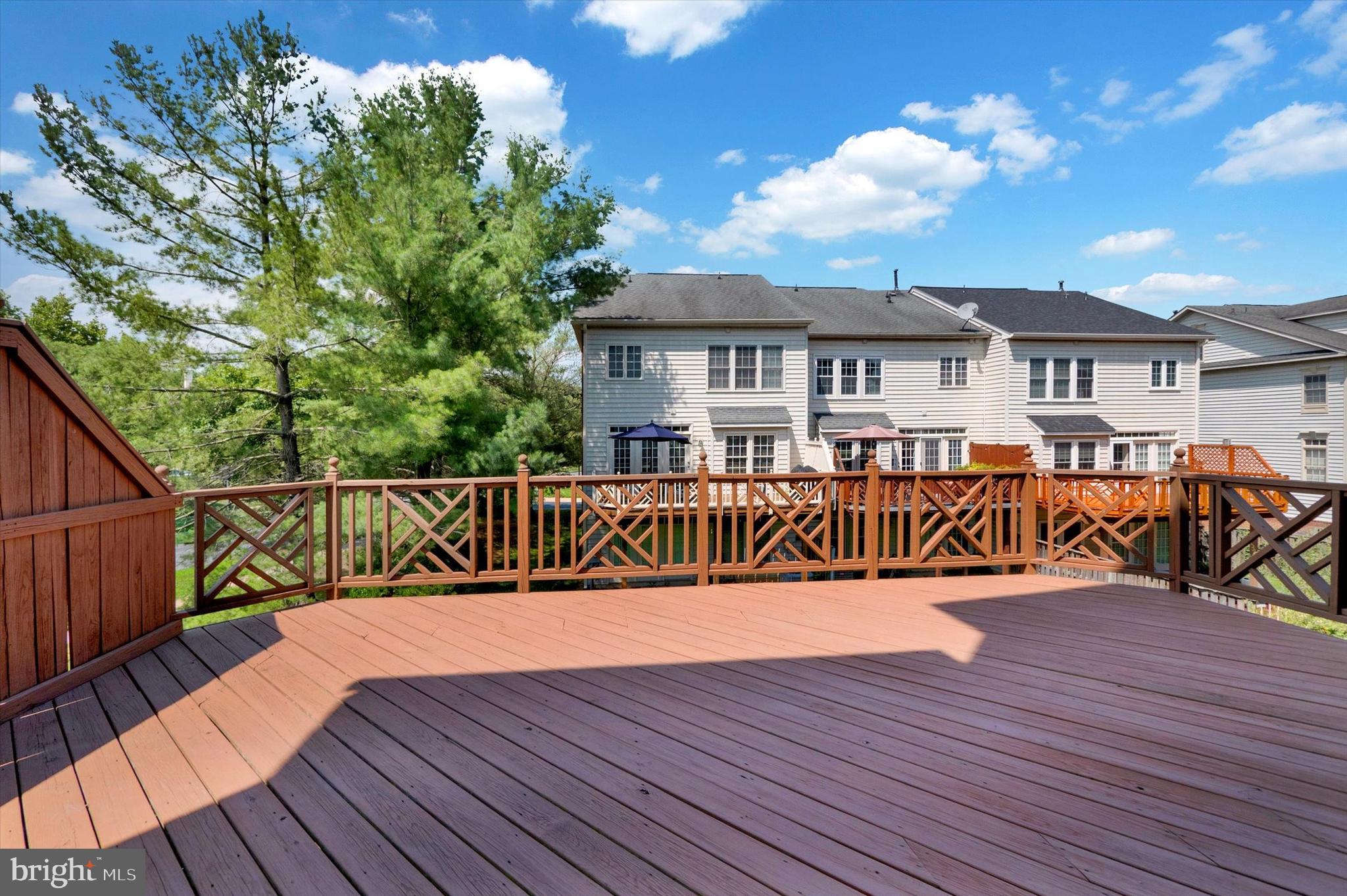 10427 Overgate Place Potomac, MD 20854 - Photo 24 of 26 Deck