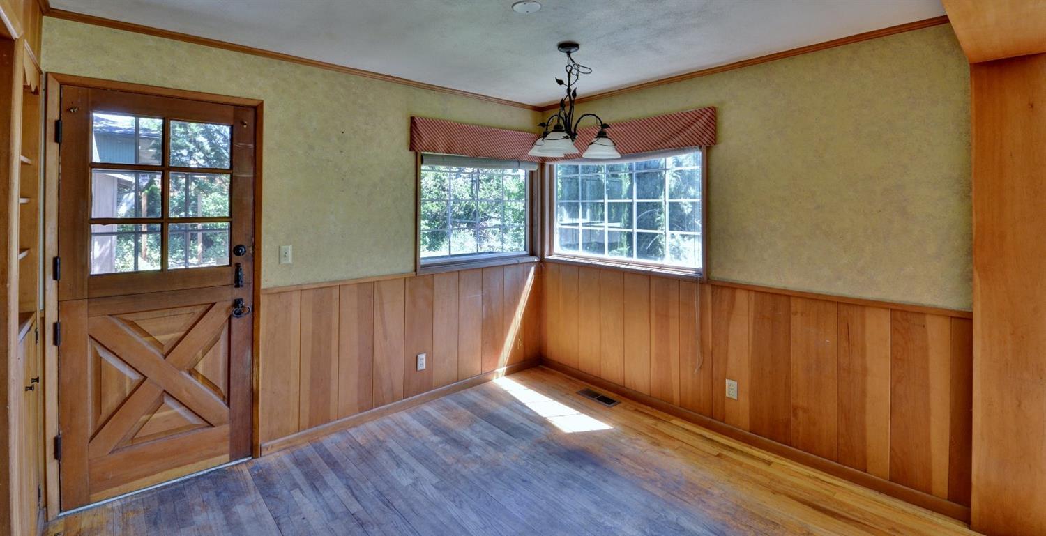 2908 Hillcrest Road Medford, OR 97504 - Photo 11 of 35 Additional Photo