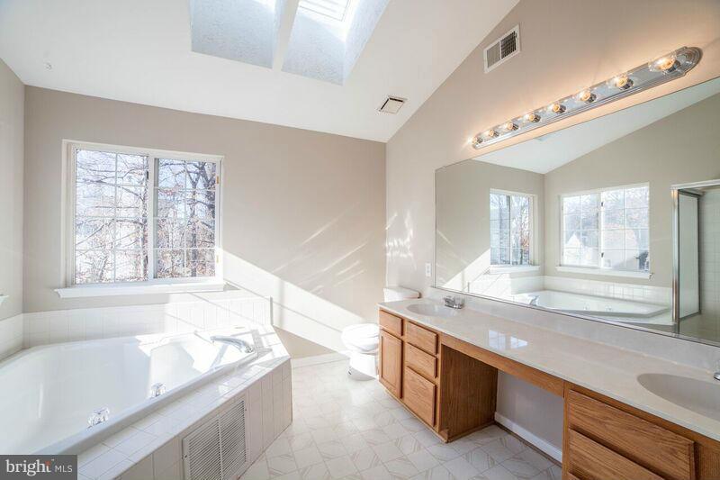 8104 Fe Carter Road Laurel, MD 20724 - Photo 12 of 24 Bath (Master)