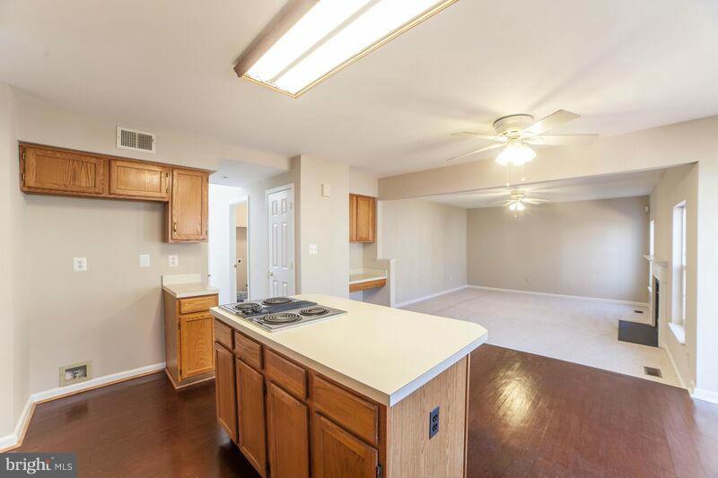 8104 Fe Carter Road Laurel, MD 20724 - Photo 3 of 24 Kitchen