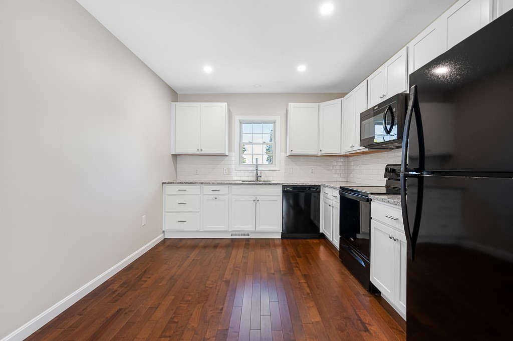 386 Main Street Clinton, MA 01510 - Photo 12 of 16