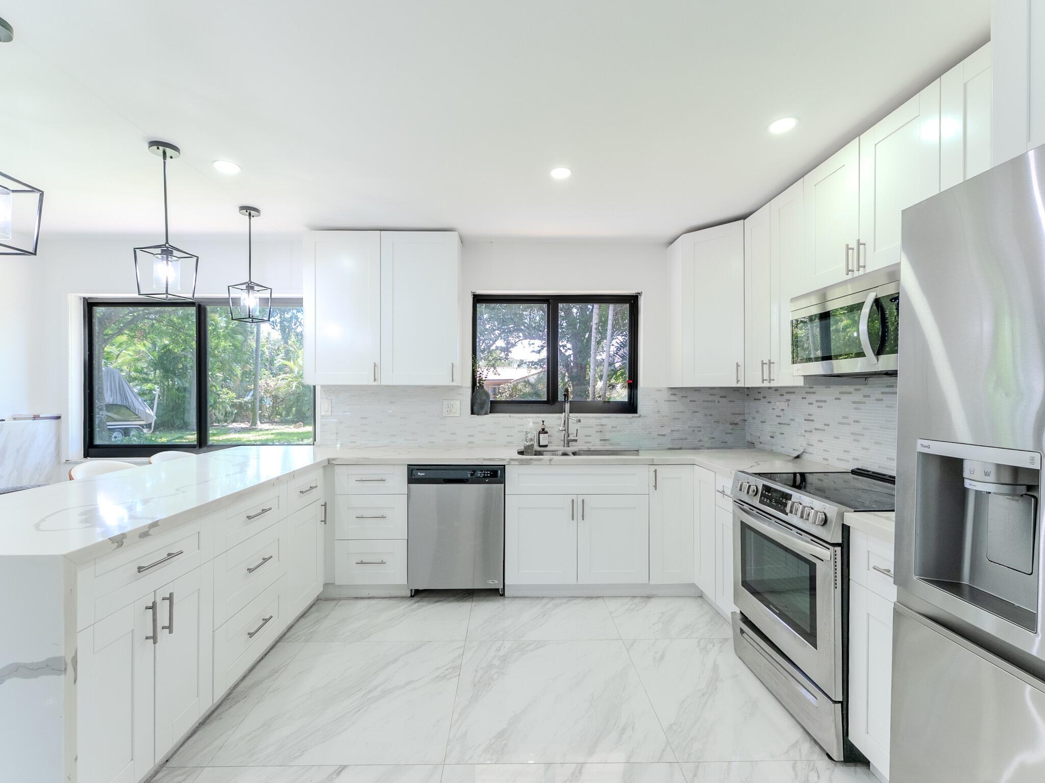 4190 Southwest 4th Street Plantation, FL 33317 - Photo 9 of 33 DSC03463