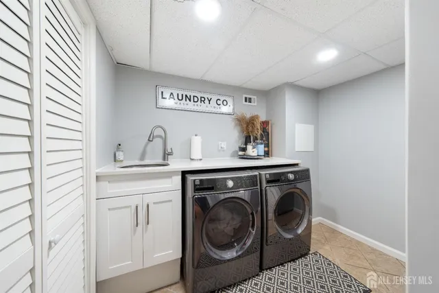 a view of a workspace with furniture