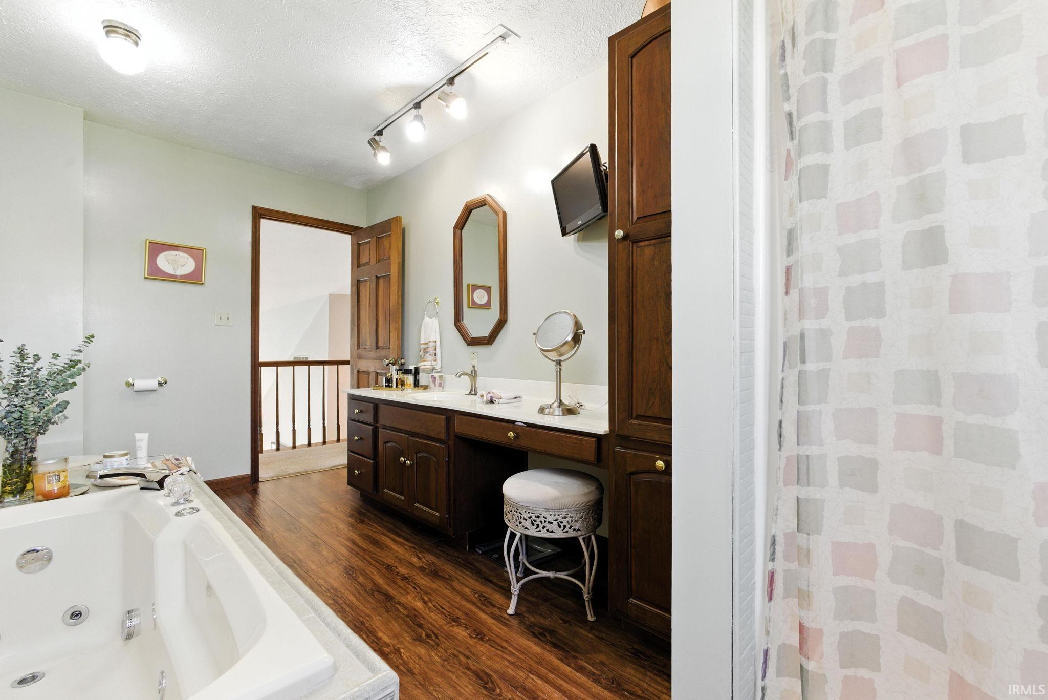 15442 Kelly Road Mishawaka, IN 46544 - Photo 16 of 36