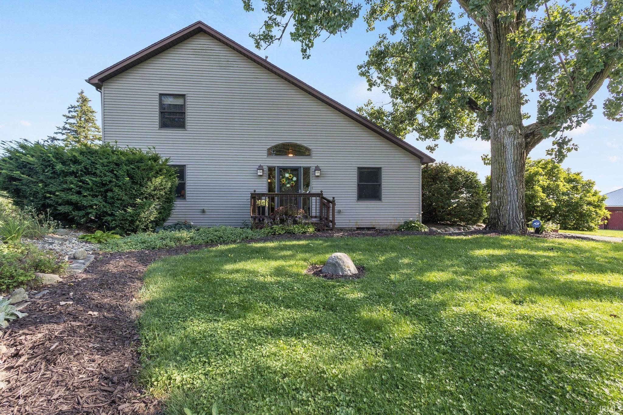 15442 Kelly Road Mishawaka, IN 46544 - Photo 2 of 36