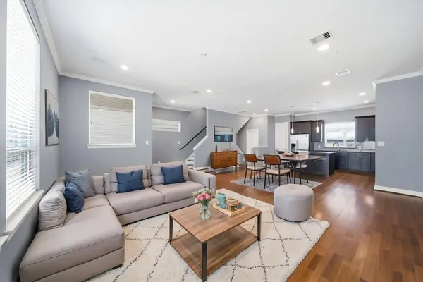 $485,000 | 2702 Eado Grove Lane, Houston, TX 77003