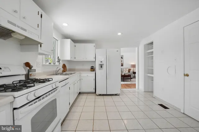 $600,000 | 132 North Fillmore Avenue, Sterling, VA 20164