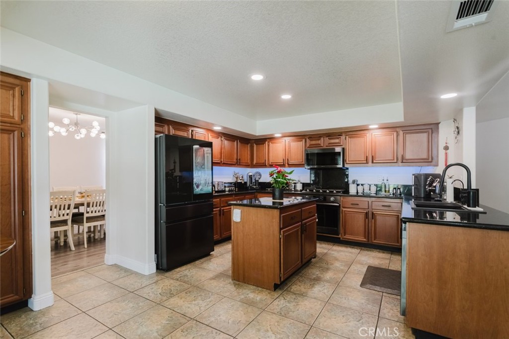 5617 East Ave R 12 Palmdale, CA 93552 - Photo 22 of 71