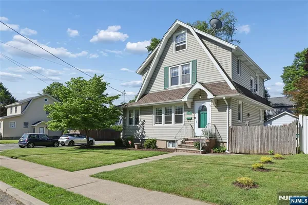 $669,000 | 142 Kensington Avenue, Norwood, NJ 07648