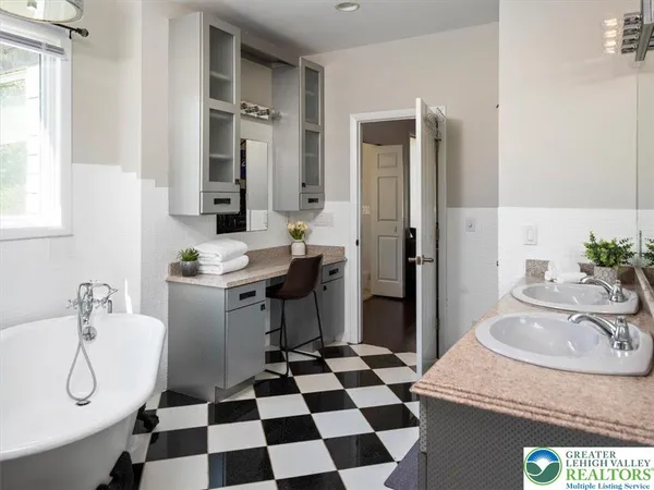 $2,660,000 | 3533 Route 2012 Other Pa, Union Dale, PA 18470