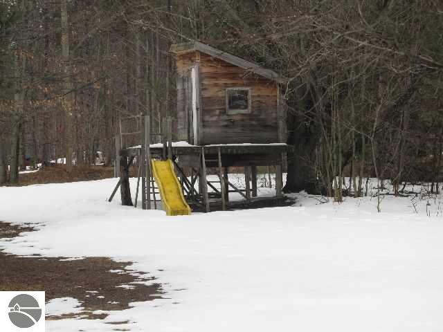3726 Lake Ann Road Interlochen, MI 49643 - Photo 16 of 16 1726184-15.JPG
