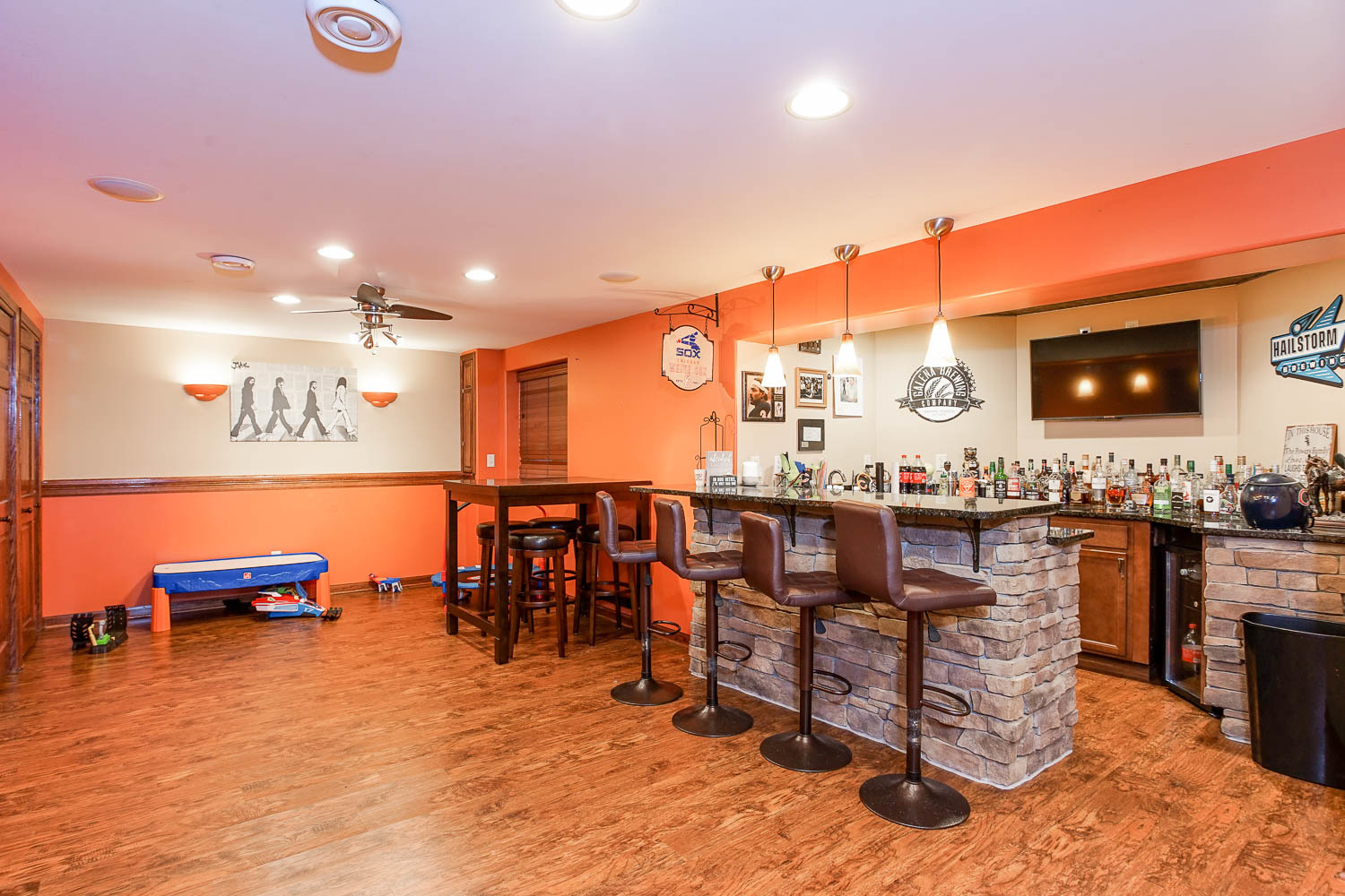 2394 Valley View Drive Kankakee, IL 60901 - Photo 31 of 73 a large room with lots of furniture and clutter