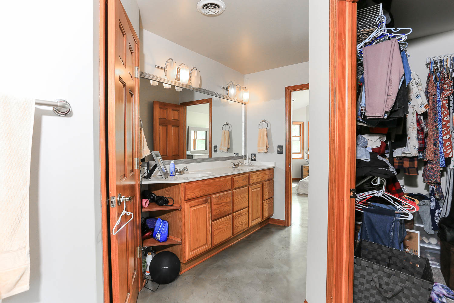 2394 Valley View Drive Kankakee, IL 60901 - Photo 47 of 73 a bathroom with a sink double vanity and a mirror