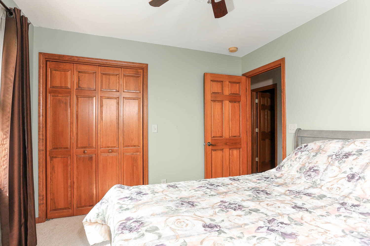 2394 Valley View Drive Kankakee, IL 60901 - Photo 49 of 73 a bedroom with bed and window