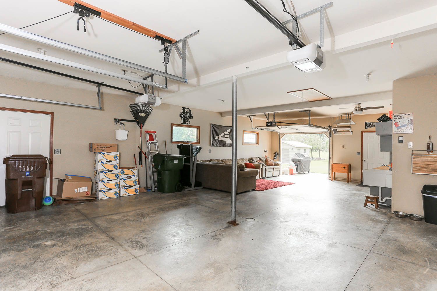 2394 Valley View Drive Kankakee, IL 60901 - Photo 70 of 73 a view of a garage with table and chairs